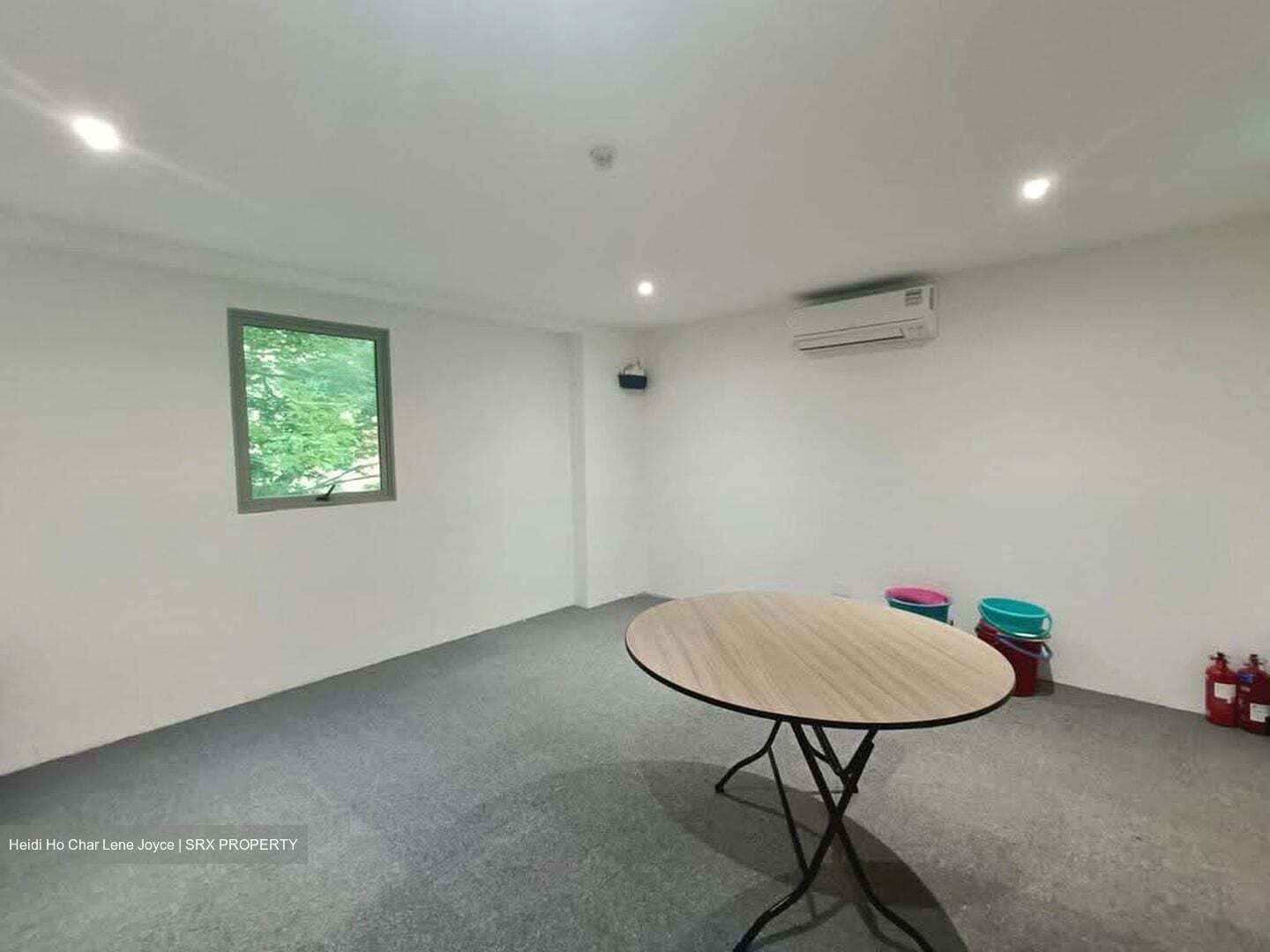 Lorong 33 Geylang (D14), Office #635439361